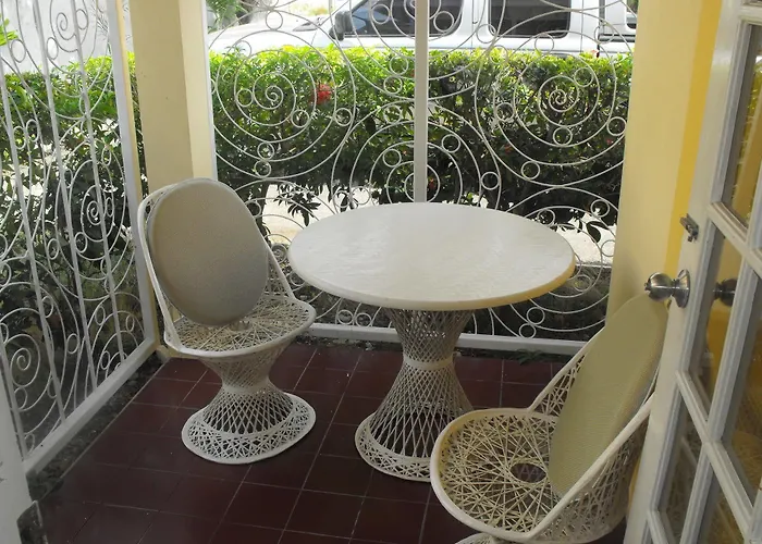 The Atrium At Ironshore Hotel
